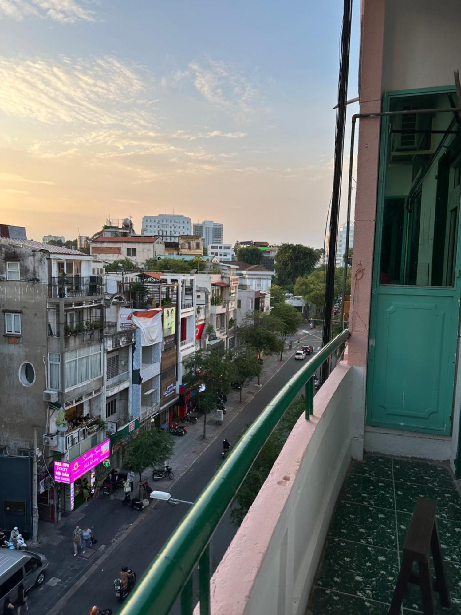 Lovely Boho Apt At Nguyen Hue By Circadian Daire Ho Şi Min Dış mekan fotoğraf