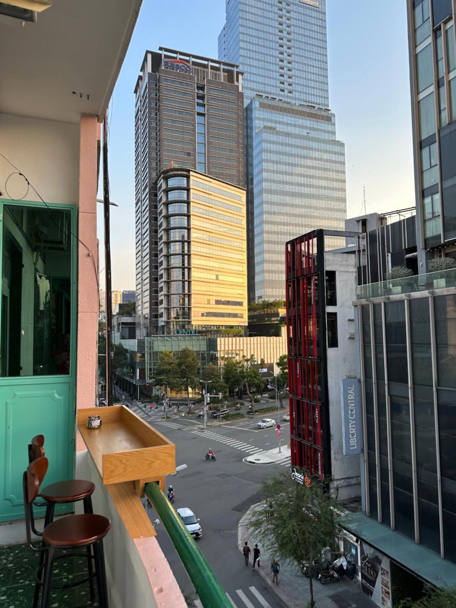 Lovely Boho Apt At Nguyen Hue By Circadian Daire Ho Şi Min Dış mekan fotoğraf